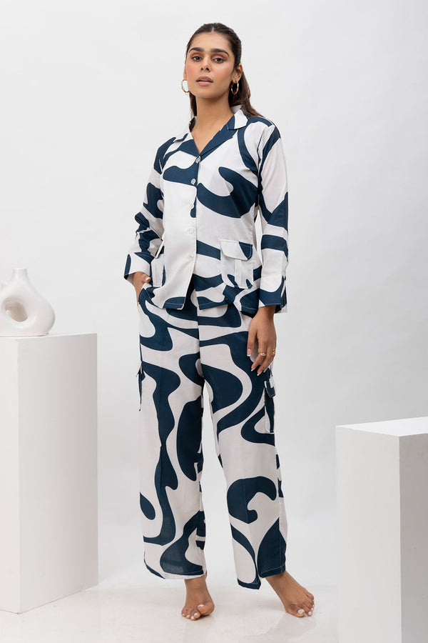 White Cotton Dazzling Maze Print Shirt And Pyjama Set